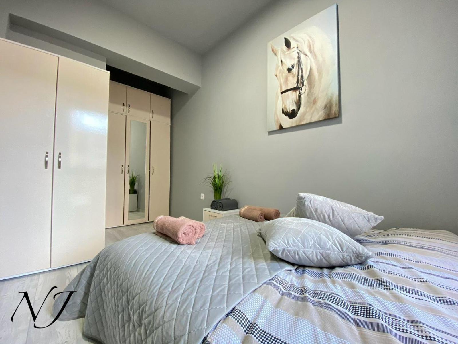 Nj Luxury Rooms And Suites Varna Exterior photo