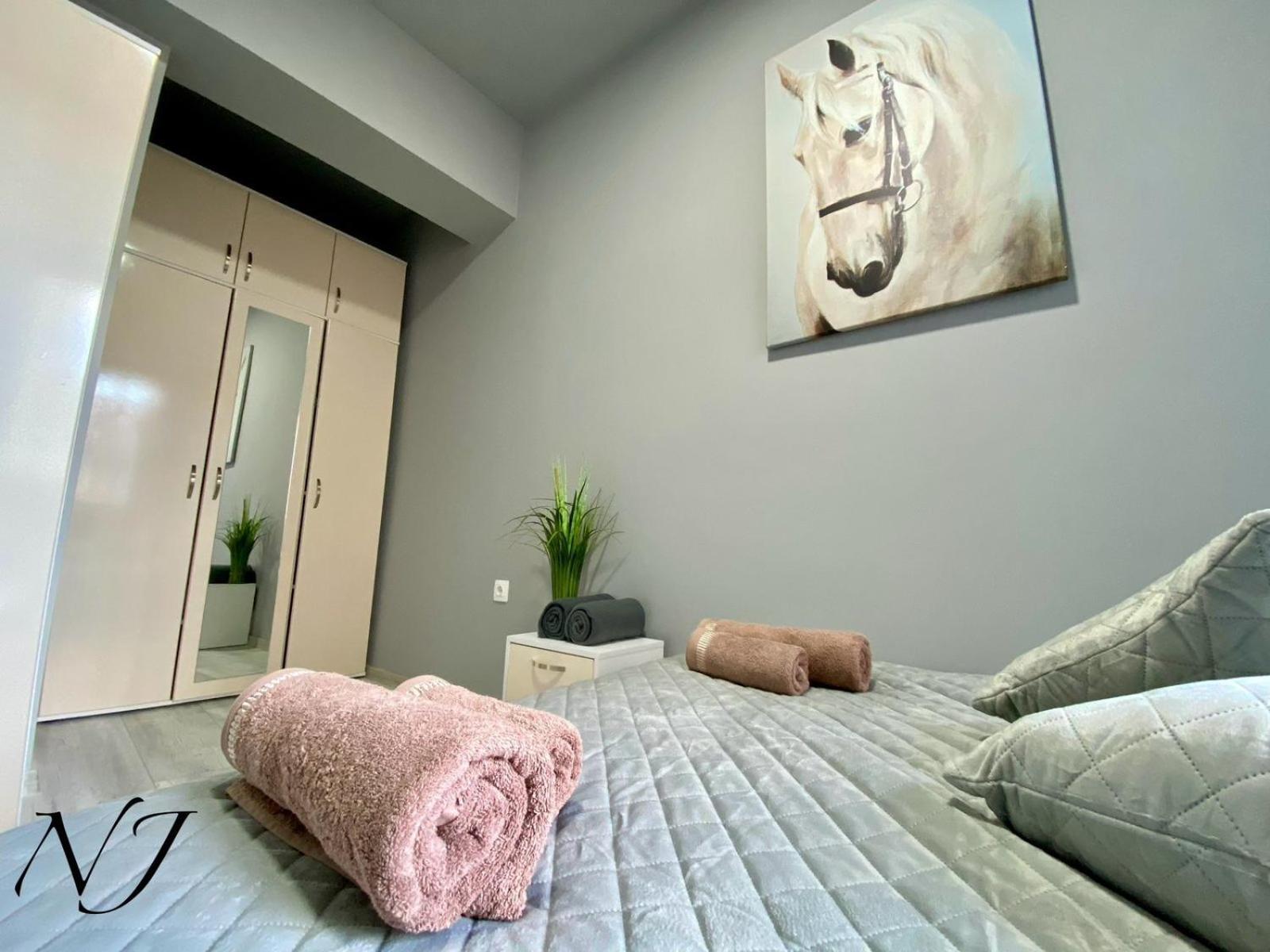 Nj Luxury Rooms And Suites Varna Exterior photo
