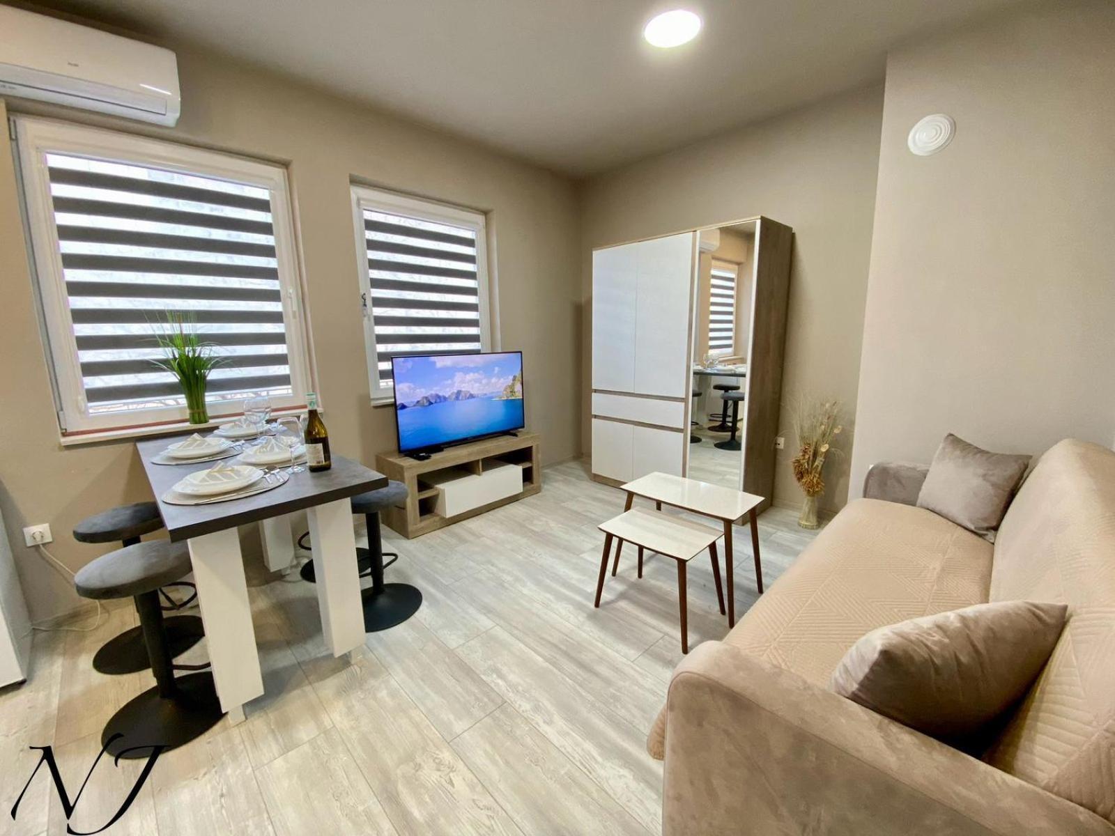 Nj Luxury Rooms And Suites Varna Exterior photo